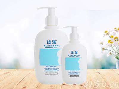 婴儿皮肤滋养精华乳（滋润型）