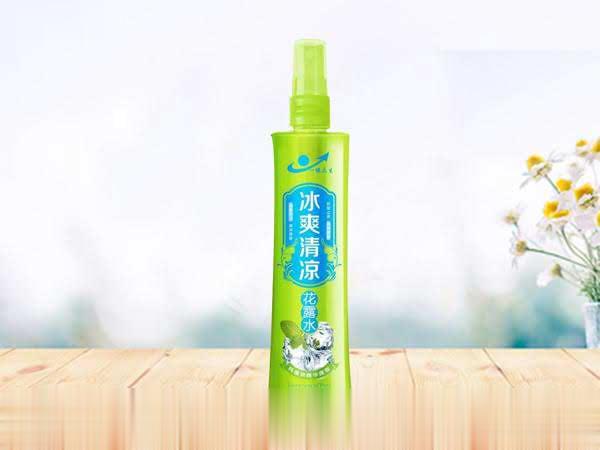 冰爽清凉花露水