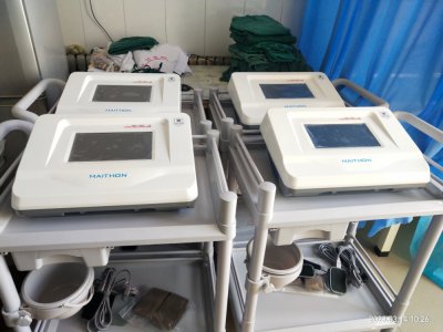中频药物离子导入治疗仪